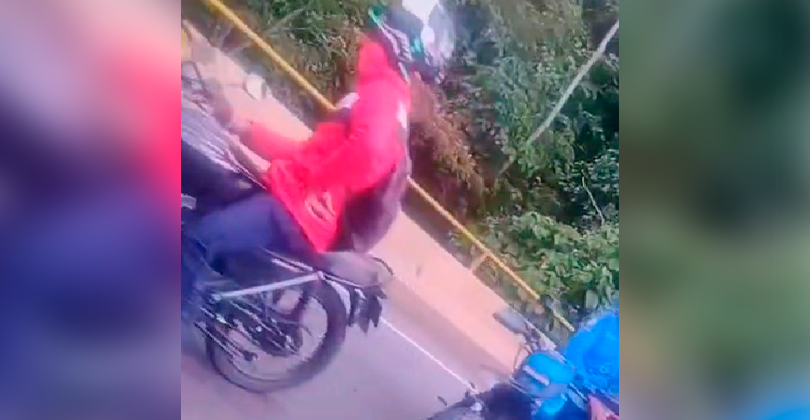Motociclista terminó con graves lesiones tras fuer