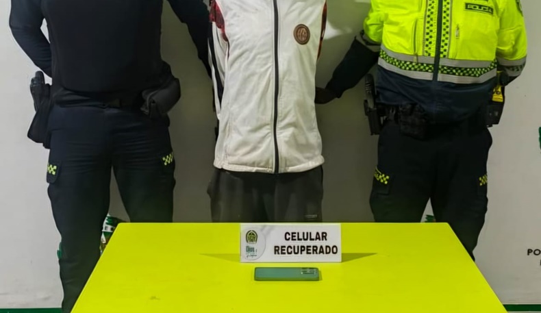 Capturan a sujeto que robo mediante raponazo a una