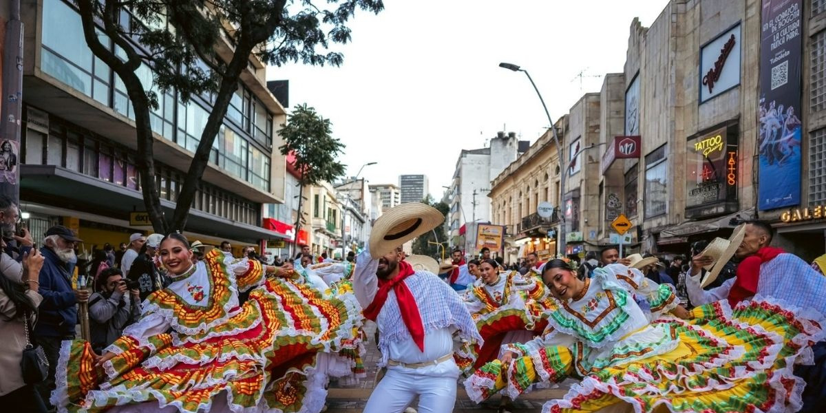 Conozca cuándo serán los desfiles del Festival Fol